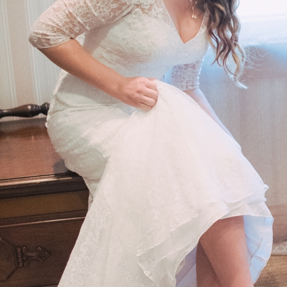 ¾ Sleeve All Over Lace Trumpet Wedding Dress-Size 6/8 - Picture 1 of 17